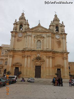 [P19] Mdina - Catedrala St. Pawl, intrarea principală.  » foto by iulianic
 - 
<span class="allrVoted glyphicon glyphicon-heart hidden" id="av578784"></span>
<a class="m-l-10 hidden" id="sv578784" onclick="voting_Foto_DelVot(,578784,3421)" role="button">șterge vot <span class="glyphicon glyphicon-remove"></span></a>
<a id="v9578784" class=" c-red"  onclick="voting_Foto_SetVot(578784)" role="button"><span class="glyphicon glyphicon-heart-empty"></span> <b>LIKE</b> = Votează poza</a> <img class="hidden"  id="f578784W9" src="/imagini/loader.gif" border="0" /><span class="AjErrMes hidden" id="e578784ErM"></span>