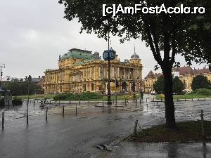 [P34] teatrul national de la distanta si piata Toto » foto by Dan&Ema
 - 
<span class="allrVoted glyphicon glyphicon-heart hidden" id="av647981"></span>
<a class="m-l-10 hidden" id="sv647981" onclick="voting_Foto_DelVot(,647981,3430)" role="button">șterge vot <span class="glyphicon glyphicon-remove"></span></a>
<a id="v9647981" class=" c-red"  onclick="voting_Foto_SetVot(647981)" role="button"><span class="glyphicon glyphicon-heart-empty"></span> <b>LIKE</b> = Votează poza</a> <img class="hidden"  id="f647981W9" src="/imagini/loader.gif" border="0" /><span class="AjErrMes hidden" id="e647981ErM"></span>