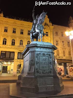 [P39] Statuia lui Ban Josip Jelacic » foto by Dan&Ema
 - 
<span class="allrVoted glyphicon glyphicon-heart hidden" id="av647986"></span>
<a class="m-l-10 hidden" id="sv647986" onclick="voting_Foto_DelVot(,647986,3430)" role="button">șterge vot <span class="glyphicon glyphicon-remove"></span></a>
<a id="v9647986" class=" c-red"  onclick="voting_Foto_SetVot(647986)" role="button"><span class="glyphicon glyphicon-heart-empty"></span> <b>LIKE</b> = Votează poza</a> <img class="hidden"  id="f647986W9" src="/imagini/loader.gif" border="0" /><span class="AjErrMes hidden" id="e647986ErM"></span>
