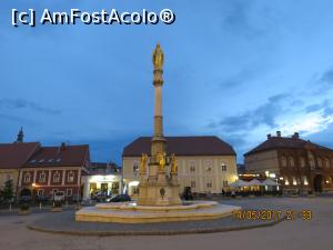 [P37] Statuia Fecioarei din Piața Kaptol.  » foto by elviramvio
 - 
<span class="allrVoted glyphicon glyphicon-heart hidden" id="av900619"></span>
<a class="m-l-10 hidden" id="sv900619" onclick="voting_Foto_DelVot(,900619,3430)" role="button">șterge vot <span class="glyphicon glyphicon-remove"></span></a>
<a id="v9900619" class=" c-red"  onclick="voting_Foto_SetVot(900619)" role="button"><span class="glyphicon glyphicon-heart-empty"></span> <b>LIKE</b> = Votează poza</a> <img class="hidden"  id="f900619W9" src="/imagini/loader.gif" border="0" /><span class="AjErrMes hidden" id="e900619ErM"></span>