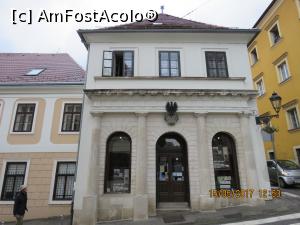 [P05] Farmacia de la Poarta de Piatră unde a lucrat urmașul lui Dante Alighieri.  » foto by elviramvio
 - 
<span class="allrVoted glyphicon glyphicon-heart hidden" id="av901447"></span>
<a class="m-l-10 hidden" id="sv901447" onclick="voting_Foto_DelVot(,901447,3430)" role="button">șterge vot <span class="glyphicon glyphicon-remove"></span></a>
<a id="v9901447" class=" c-red"  onclick="voting_Foto_SetVot(901447)" role="button"><span class="glyphicon glyphicon-heart-empty"></span> <b>LIKE</b> = Votează poza</a> <img class="hidden"  id="f901447W9" src="/imagini/loader.gif" border="0" /><span class="AjErrMes hidden" id="e901447ErM"></span>