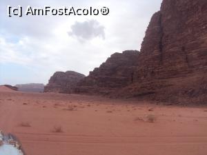 [P06] 6. Nu prea sunt dune de nisip în deșertul „Valea lunii”.  » foto by doinafil
 - 
<span class="allrVoted glyphicon glyphicon-heart hidden" id="av1033261"></span>
<a class="m-l-10 hidden" id="sv1033261" onclick="voting_Foto_DelVot(,1033261,3434)" role="button">șterge vot <span class="glyphicon glyphicon-remove"></span></a>
<a id="v91033261" class=" c-red"  onclick="voting_Foto_SetVot(1033261)" role="button"><span class="glyphicon glyphicon-heart-empty"></span> <b>LIKE</b> = Votează poza</a> <img class="hidden"  id="f1033261W9" src="/imagini/loader.gif" border="0" /><span class="AjErrMes hidden" id="e1033261ErM"></span>