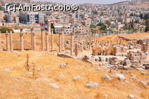[P23] coloane prabusite, iarba arsa de soare si in departare orasul nou Jerash » foto by alunelu69
 - 
<span class="allrVoted glyphicon glyphicon-heart hidden" id="av959735"></span>
<a class="m-l-10 hidden" id="sv959735" onclick="voting_Foto_DelVot(,959735,3439)" role="button">șterge vot <span class="glyphicon glyphicon-remove"></span></a>
<a id="v9959735" class=" c-red"  onclick="voting_Foto_SetVot(959735)" role="button"><span class="glyphicon glyphicon-heart-empty"></span> <b>LIKE</b> = Votează poza</a> <img class="hidden"  id="f959735W9" src="/imagini/loader.gif" border="0" /><span class="AjErrMes hidden" id="e959735ErM"></span>