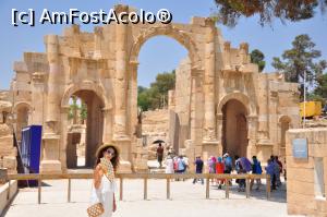 [P06] The South Gate, poarta de sud unde se afla in dreapta Visitor Centre si unde va puteti tocmi pentru un ghid » foto by alunelu69
 - 
<span class="allrVoted glyphicon glyphicon-heart hidden" id="av959670"></span>
<a class="m-l-10 hidden" id="sv959670" onclick="voting_Foto_DelVot(,959670,3439)" role="button">șterge vot <span class="glyphicon glyphicon-remove"></span></a>
<a id="v9959670" class=" c-red"  onclick="voting_Foto_SetVot(959670)" role="button"><span class="glyphicon glyphicon-heart-empty"></span> <b>LIKE</b> = Votează poza</a> <img class="hidden"  id="f959670W9" src="/imagini/loader.gif" border="0" /><span class="AjErrMes hidden" id="e959670ErM"></span>