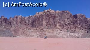 [P02] Stânci în deşertul Wadi Rum » foto by irinad
 - 
<span class="allrVoted glyphicon glyphicon-heart hidden" id="av1066600"></span>
<a class="m-l-10 hidden" id="sv1066600" onclick="voting_Foto_DelVot(,1066600,3440)" role="button">șterge vot <span class="glyphicon glyphicon-remove"></span></a>
<a id="v91066600" class=" c-red"  onclick="voting_Foto_SetVot(1066600)" role="button"><span class="glyphicon glyphicon-heart-empty"></span> <b>LIKE</b> = Votează poza</a> <img class="hidden"  id="f1066600W9" src="/imagini/loader.gif" border="0" /><span class="AjErrMes hidden" id="e1066600ErM"></span>