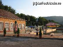[P05] Baile sarate Praid-cladirea strandului si o parte din bazin, inconjurat de o punte din lemn » foto by luciaoradea
 - 
<span class="allrVoted glyphicon glyphicon-heart hidden" id="av217348"></span>
<a class="m-l-10 hidden" id="sv217348" onclick="voting_Foto_DelVot(,217348,3441)" role="button">șterge vot <span class="glyphicon glyphicon-remove"></span></a>
<a id="v9217348" class=" c-red"  onclick="voting_Foto_SetVot(217348)" role="button"><span class="glyphicon glyphicon-heart-empty"></span> <b>LIKE</b> = Votează poza</a> <img class="hidden"  id="f217348W9" src="/imagini/loader.gif" border="0" /><span class="AjErrMes hidden" id="e217348ErM"></span>