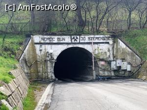 [P02] Intrarea în fosta mină de sare » foto by AZE
 - 
<span class="allrVoted glyphicon glyphicon-heart hidden" id="av1360222"></span>
<a class="m-l-10 hidden" id="sv1360222" onclick="voting_Foto_DelVot(,1360222,3441)" role="button">șterge vot <span class="glyphicon glyphicon-remove"></span></a>
<a id="v91360222" class=" c-red"  onclick="voting_Foto_SetVot(1360222)" role="button"><span class="glyphicon glyphicon-heart-empty"></span> <b>LIKE</b> = Votează poza</a> <img class="hidden"  id="f1360222W9" src="/imagini/loader.gif" border="0" /><span class="AjErrMes hidden" id="e1360222ErM"></span>