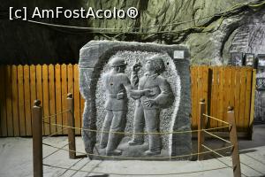 [P04] Prima scultură văzută la intrare în mină » foto by AZE
 - 
<span class="allrVoted glyphicon glyphicon-heart hidden" id="av1360224"></span>
<a class="m-l-10 hidden" id="sv1360224" onclick="voting_Foto_DelVot(,1360224,3441)" role="button">șterge vot <span class="glyphicon glyphicon-remove"></span></a>
<a id="v91360224" class=" c-red"  onclick="voting_Foto_SetVot(1360224)" role="button"><span class="glyphicon glyphicon-heart-empty"></span> <b>LIKE</b> = Votează poza</a> <img class="hidden"  id="f1360224W9" src="/imagini/loader.gif" border="0" /><span class="AjErrMes hidden" id="e1360224ErM"></span>