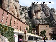 [P06] In fata muzeului Montserrat inconjurat de forme ciudate de stanca. » foto by BOGDAN DSN
 - 
<span class="allrVoted glyphicon glyphicon-heart hidden" id="av120833"></span>
<a class="m-l-10 hidden" id="sv120833" onclick="voting_Foto_DelVot(,120833,3448)" role="button">șterge vot <span class="glyphicon glyphicon-remove"></span></a>
<a id="v9120833" class=" c-red"  onclick="voting_Foto_SetVot(120833)" role="button"><span class="glyphicon glyphicon-heart-empty"></span> <b>LIKE</b> = Votează poza</a> <img class="hidden"  id="f120833W9" src="/imagini/loader.gif" border="0" /><span class="AjErrMes hidden" id="e120833ErM"></span>