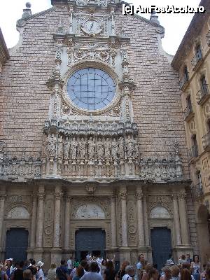 [P09] Biserica din Montseratt - gazda Morenettei » foto by Alina Roxana
 - 
<span class="allrVoted glyphicon glyphicon-heart hidden" id="av440650"></span>
<a class="m-l-10 hidden" id="sv440650" onclick="voting_Foto_DelVot(,440650,3448)" role="button">șterge vot <span class="glyphicon glyphicon-remove"></span></a>
<a id="v9440650" class=" c-red"  onclick="voting_Foto_SetVot(440650)" role="button"><span class="glyphicon glyphicon-heart-empty"></span> <b>LIKE</b> = Votează poza</a> <img class="hidden"  id="f440650W9" src="/imagini/loader.gif" border="0" /><span class="AjErrMes hidden" id="e440650ErM"></span>