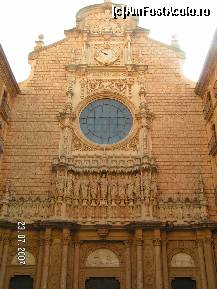 [P08] Intrarea in manastirea Montserrat » foto by ileanaxperta*
 - 
<span class="allrVoted glyphicon glyphicon-heart hidden" id="av19027"></span>
<a class="m-l-10 hidden" id="sv19027" onclick="voting_Foto_DelVot(,19027,3448)" role="button">șterge vot <span class="glyphicon glyphicon-remove"></span></a>
<a id="v919027" class=" c-red"  onclick="voting_Foto_SetVot(19027)" role="button"><span class="glyphicon glyphicon-heart-empty"></span> <b>LIKE</b> = Votează poza</a> <img class="hidden"  id="f19027W9" src="/imagini/loader.gif" border="0" /><span class="AjErrMes hidden" id="e19027ErM"></span>