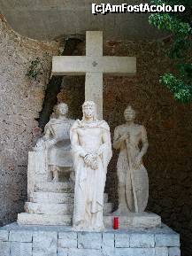 [P26] Grup statuar avandu-L in prim plan pe Domnul Iisus Hristos. » foto by sandu.53
 - 
<span class="allrVoted glyphicon glyphicon-heart hidden" id="av168991"></span>
<a class="m-l-10 hidden" id="sv168991" onclick="voting_Foto_DelVot(,168991,3448)" role="button">șterge vot <span class="glyphicon glyphicon-remove"></span></a>
<a id="v9168991" class=" c-red"  onclick="voting_Foto_SetVot(168991)" role="button"><span class="glyphicon glyphicon-heart-empty"></span> <b>LIKE</b> = Votează poza</a> <img class="hidden"  id="f168991W9" src="/imagini/loader.gif" border="0" /><span class="AjErrMes hidden" id="e168991ErM"></span>