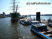 [P1x] Ambarcatiunile mici erau pentru croaziere in port » foto by lizuk
 - 
<span class="allrVoted glyphicon glyphicon-heart hidden" id="av23968"></span>
<a class="m-l-10 hidden" id="sv23968" onclick="voting_Foto_DelVot(,23968,3449)" role="button">șterge vot <span class="glyphicon glyphicon-remove"></span></a>
<a id="v923968" class=" c-red"  onclick="voting_Foto_SetVot(23968)" role="button"><span class="glyphicon glyphicon-heart-empty"></span> <b>LIKE</b> = Votează poza</a> <img class="hidden"  id="f23968W9" src="/imagini/loader.gif" border="0" /><span class="AjErrMes hidden" id="e23968ErM"></span>