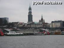 [P15] Croaziera in port - panorama orasului » foto by vini
 - 
<span class="allrVoted glyphicon glyphicon-heart hidden" id="av19889"></span>
<a class="m-l-10 hidden" id="sv19889" onclick="voting_Foto_DelVot(,19889,3449)" role="button">șterge vot <span class="glyphicon glyphicon-remove"></span></a>
<a id="v919889" class=" c-red"  onclick="voting_Foto_SetVot(19889)" role="button"><span class="glyphicon glyphicon-heart-empty"></span> <b>LIKE</b> = Votează poza</a> <img class="hidden"  id="f19889W9" src="/imagini/loader.gif" border="0" /><span class="AjErrMes hidden" id="e19889ErM"></span>
