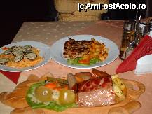 [P09] Asa arata mancarea de care va spuneam de la Taverna Lupilor care este pe dreapta la intrarea in Bran,in spatele magazinului Wolf » foto by adrian41
 - 
<span class="allrVoted glyphicon glyphicon-heart hidden" id="av52102"></span>
<a class="m-l-10 hidden" id="sv52102" onclick="voting_Foto_DelVot(,52102,3455)" role="button">șterge vot <span class="glyphicon glyphicon-remove"></span></a>
<a id="v952102" class=" c-red"  onclick="voting_Foto_SetVot(52102)" role="button"><span class="glyphicon glyphicon-heart-empty"></span> <b>LIKE</b> = Votează poza</a> <img class="hidden"  id="f52102W9" src="/imagini/loader.gif" border="0" /><span class="AjErrMes hidden" id="e52102ErM"></span>