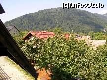 [P04] Vedere din balcon catre partea din fata a pensiunii » foto by narcisa
 - 
<span class="allrVoted glyphicon glyphicon-heart hidden" id="av120996"></span>
<a class="m-l-10 hidden" id="sv120996" onclick="voting_Foto_DelVot(,120996,3455)" role="button">șterge vot <span class="glyphicon glyphicon-remove"></span></a>
<a id="v9120996" class=" c-red"  onclick="voting_Foto_SetVot(120996)" role="button"><span class="glyphicon glyphicon-heart-empty"></span> <b>LIKE</b> = Votează poza</a> <img class="hidden"  id="f120996W9" src="/imagini/loader.gif" border="0" /><span class="AjErrMes hidden" id="e120996ErM"></span>