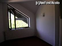 [P05] Partea din dreapta a dormitorului din apartament » foto by narcisa
 - 
<span class="allrVoted glyphicon glyphicon-heart hidden" id="av120997"></span>
<a class="m-l-10 hidden" id="sv120997" onclick="voting_Foto_DelVot(,120997,3455)" role="button">șterge vot <span class="glyphicon glyphicon-remove"></span></a>
<a id="v9120997" class=" c-red"  onclick="voting_Foto_SetVot(120997)" role="button"><span class="glyphicon glyphicon-heart-empty"></span> <b>LIKE</b> = Votează poza</a> <img class="hidden"  id="f120997W9" src="/imagini/loader.gif" border="0" /><span class="AjErrMes hidden" id="e120997ErM"></span>