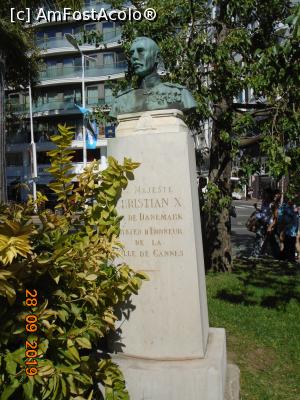 [P15] Bustul Majestății Sale Christian al X-lea, regele Danemarcei, cetățean de onoare al orașului Cannes » foto by Mitica49
 - 
<span class="allrVoted glyphicon glyphicon-heart hidden" id="av1150113"></span>
<a class="m-l-10 hidden" id="sv1150113" onclick="voting_Foto_DelVot(,1150113,3467)" role="button">șterge vot <span class="glyphicon glyphicon-remove"></span></a>
<a id="v91150113" class=" c-red"  onclick="voting_Foto_SetVot(1150113)" role="button"><span class="glyphicon glyphicon-heart-empty"></span> <b>LIKE</b> = Votează poza</a> <img class="hidden"  id="f1150113W9" src="/imagini/loader.gif" border="0" /><span class="AjErrMes hidden" id="e1150113ErM"></span>