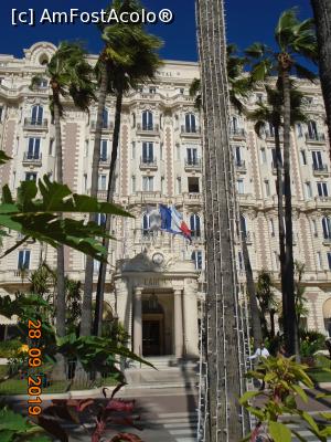 [P38] Intrarea în hotelul Carlton » foto by Mitica49
 - 
<span class="allrVoted glyphicon glyphicon-heart hidden" id="av1150137"></span>
<a class="m-l-10 hidden" id="sv1150137" onclick="voting_Foto_DelVot(,1150137,3467)" role="button">șterge vot <span class="glyphicon glyphicon-remove"></span></a>
<a id="v91150137" class=" c-red"  onclick="voting_Foto_SetVot(1150137)" role="button"><span class="glyphicon glyphicon-heart-empty"></span> <b>LIKE</b> = Votează poza</a> <img class="hidden"  id="f1150137W9" src="/imagini/loader.gif" border="0" /><span class="AjErrMes hidden" id="e1150137ErM"></span>