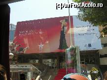 [P07] Cladirea Festivalul de film de la Cannes, la intrare,  cunoscutul covor rosu » foto by ileanaxperta*
 - 
<span class="allrVoted glyphicon glyphicon-heart hidden" id="av56542"></span>
<a class="m-l-10 hidden" id="sv56542" onclick="voting_Foto_DelVot(,56542,3467)" role="button">șterge vot <span class="glyphicon glyphicon-remove"></span></a>
<a id="v956542" class=" c-red"  onclick="voting_Foto_SetVot(56542)" role="button"><span class="glyphicon glyphicon-heart-empty"></span> <b>LIKE</b> = Votează poza</a> <img class="hidden"  id="f56542W9" src="/imagini/loader.gif" border="0" /><span class="AjErrMes hidden" id="e56542ErM"></span>