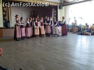 [P04] Ne-au cântat și am dansat apoi...  » foto by Cdia
 - 
<span class="allrVoted glyphicon glyphicon-heart hidden" id="av784366"></span>
<a class="m-l-10 hidden" id="sv784366" onclick="voting_Foto_DelVot(,784366,3475)" role="button">șterge vot <span class="glyphicon glyphicon-remove"></span></a>
<a id="v9784366" class=" c-red"  onclick="voting_Foto_SetVot(784366)" role="button"><span class="glyphicon glyphicon-heart-empty"></span> <b>LIKE</b> = Votează poza</a> <img class="hidden"  id="f784366W9" src="/imagini/loader.gif" border="0" /><span class="AjErrMes hidden" id="e784366ErM"></span>