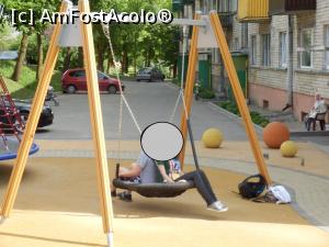 [P19] În fața blocului » foto by Cdia
 - 
<span class="allrVoted glyphicon glyphicon-heart hidden" id="av784601"></span>
<a class="m-l-10 hidden" id="sv784601" onclick="voting_Foto_DelVot(,784601,3475)" role="button">șterge vot <span class="glyphicon glyphicon-remove"></span></a>
<a id="v9784601" class=" c-red"  onclick="voting_Foto_SetVot(784601)" role="button"><span class="glyphicon glyphicon-heart-empty"></span> <b>LIKE</b> = Votează poza</a> <img class="hidden"  id="f784601W9" src="/imagini/loader.gif" border="0" /><span class="AjErrMes hidden" id="e784601ErM"></span>