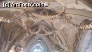 [P04] Boltă în Osuarul Sedlec din oraşul Kutna Hora, Cehia.  » foto by traian.leuca †
 - 
<span class="allrVoted glyphicon glyphicon-heart hidden" id="av805076"></span>
<a class="m-l-10 hidden" id="sv805076" onclick="voting_Foto_DelVot(,805076,3486)" role="button">șterge vot <span class="glyphicon glyphicon-remove"></span></a>
<a id="v9805076" class=" c-red"  onclick="voting_Foto_SetVot(805076)" role="button"><span class="glyphicon glyphicon-heart-empty"></span> <b>LIKE</b> = Votează poza</a> <img class="hidden"  id="f805076W9" src="/imagini/loader.gif" border="0" /><span class="AjErrMes hidden" id="e805076ErM"></span>