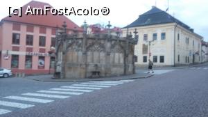 [P20] Fântână veche în centrul oraşului Kutna Hora, Cehia.  » foto by traian.leuca †
 - 
<span class="allrVoted glyphicon glyphicon-heart hidden" id="av806426"></span>
<a class="m-l-10 hidden" id="sv806426" onclick="voting_Foto_DelVot(,806426,3486)" role="button">șterge vot <span class="glyphicon glyphicon-remove"></span></a>
<a id="v9806426" class=" c-red"  onclick="voting_Foto_SetVot(806426)" role="button"><span class="glyphicon glyphicon-heart-empty"></span> <b>LIKE</b> = Votează poza</a> <img class="hidden"  id="f806426W9" src="/imagini/loader.gif" border="0" /><span class="AjErrMes hidden" id="e806426ErM"></span>