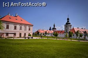 [P06] Kutna Hora » foto by georgiana27
 - 
<span class="allrVoted glyphicon glyphicon-heart hidden" id="av903241"></span>
<a class="m-l-10 hidden" id="sv903241" onclick="voting_Foto_DelVot(,903241,3486)" role="button">șterge vot <span class="glyphicon glyphicon-remove"></span></a>
<a id="v9903241" class=" c-red"  onclick="voting_Foto_SetVot(903241)" role="button"><span class="glyphicon glyphicon-heart-empty"></span> <b>LIKE</b> = Votează poza</a> <img class="hidden"  id="f903241W9" src="/imagini/loader.gif" border="0" /><span class="AjErrMes hidden" id="e903241ErM"></span>