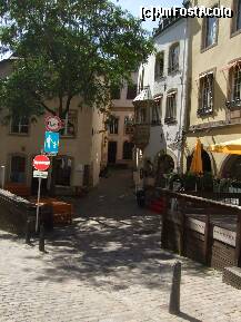 [P13] Restaurante si multe semne de circulatie! » foto by florintoma
 - 
<span class="allrVoted glyphicon glyphicon-heart hidden" id="av185933"></span>
<a class="m-l-10 hidden" id="sv185933" onclick="voting_Foto_DelVot(,185933,3489)" role="button">șterge vot <span class="glyphicon glyphicon-remove"></span></a>
<a id="v9185933" class=" c-red"  onclick="voting_Foto_SetVot(185933)" role="button"><span class="glyphicon glyphicon-heart-empty"></span> <b>LIKE</b> = Votează poza</a> <img class="hidden"  id="f185933W9" src="/imagini/loader.gif" border="0" /><span class="AjErrMes hidden" id="e185933ErM"></span>