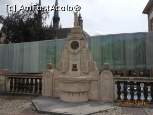 [P07] Luxemburg - În Place Guillaume II, Monumentul Michel Rodange. » foto by iulianic
 - 
<span class="allrVoted glyphicon glyphicon-heart hidden" id="av1200382"></span>
<a class="m-l-10 hidden" id="sv1200382" onclick="voting_Foto_DelVot(,1200382,3489)" role="button">șterge vot <span class="glyphicon glyphicon-remove"></span></a>
<a id="v91200382" class=" c-red"  onclick="voting_Foto_SetVot(1200382)" role="button"><span class="glyphicon glyphicon-heart-empty"></span> <b>LIKE</b> = Votează poza</a> <img class="hidden"  id="f1200382W9" src="/imagini/loader.gif" border="0" /><span class="AjErrMes hidden" id="e1200382ErM"></span>