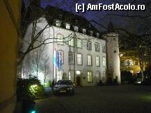 [P13] Luxemburg - clădire din apropierea Catedralei Notre Dame (din păcate, am uitat ce scria pe placa de la intrare, să pot spune cert ce anume găzduieşte) » foto by Dragoș_MD
 - 
<span class="allrVoted glyphicon glyphicon-heart hidden" id="av179130"></span>
<a class="m-l-10 hidden" id="sv179130" onclick="voting_Foto_DelVot(,179130,3489)" role="button">șterge vot <span class="glyphicon glyphicon-remove"></span></a>
<a id="v9179130" class=" c-red"  onclick="voting_Foto_SetVot(179130)" role="button"><span class="glyphicon glyphicon-heart-empty"></span> <b>LIKE</b> = Votează poza</a> <img class="hidden"  id="f179130W9" src="/imagini/loader.gif" border="0" /><span class="AjErrMes hidden" id="e179130ErM"></span>