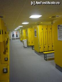[P53] Luxemburg - Patinoarul / vestiarul » foto by Dragoș_MD
 - 
<span class="allrVoted glyphicon glyphicon-heart hidden" id="av179190"></span>
<a class="m-l-10 hidden" id="sv179190" onclick="voting_Foto_DelVot(,179190,3489)" role="button">șterge vot <span class="glyphicon glyphicon-remove"></span></a>
<a id="v9179190" class=" c-red"  onclick="voting_Foto_SetVot(179190)" role="button"><span class="glyphicon glyphicon-heart-empty"></span> <b>LIKE</b> = Votează poza</a> <img class="hidden"  id="f179190W9" src="/imagini/loader.gif" border="0" /><span class="AjErrMes hidden" id="e179190ErM"></span>