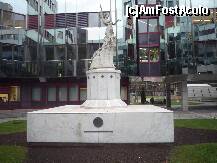 [P12] Cartierul Kirchberg - parlamentul European, clădirea Konrad Adenauer, statuia zeiţei EUROPA » foto by Dragoș_MD
 - 
<span class="allrVoted glyphicon glyphicon-heart hidden" id="av178599"></span>
<a class="m-l-10 hidden" id="sv178599" onclick="voting_Foto_DelVot(,178599,3489)" role="button">șterge vot <span class="glyphicon glyphicon-remove"></span></a>
<a id="v9178599" class=" c-red"  onclick="voting_Foto_SetVot(178599)" role="button"><span class="glyphicon glyphicon-heart-empty"></span> <b>LIKE</b> = Votează poza</a> <img class="hidden"  id="f178599W9" src="/imagini/loader.gif" border="0" /><span class="AjErrMes hidden" id="e178599ErM"></span>