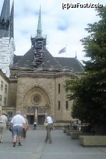 [P11] Spre catedrala Notre DAme de Luxemburg » foto by ileanaxperta*
 - 
<span class="allrVoted glyphicon glyphicon-heart hidden" id="av169451"></span>
<a class="m-l-10 hidden" id="sv169451" onclick="voting_Foto_DelVot(,169451,3489)" role="button">șterge vot <span class="glyphicon glyphicon-remove"></span></a>
<a id="v9169451" class=" c-red"  onclick="voting_Foto_SetVot(169451)" role="button"><span class="glyphicon glyphicon-heart-empty"></span> <b>LIKE</b> = Votează poza</a> <img class="hidden"  id="f169451W9" src="/imagini/loader.gif" border="0" /><span class="AjErrMes hidden" id="e169451ErM"></span>