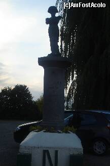 [P30] Statuia lui Napoleon din Waterloo » foto by ileanaxperta*
 - 
<span class="allrVoted glyphicon glyphicon-heart hidden" id="av169478"></span>
<a class="m-l-10 hidden" id="sv169478" onclick="voting_Foto_DelVot(,169478,3489)" role="button">șterge vot <span class="glyphicon glyphicon-remove"></span></a>
<a id="v9169478" class=" c-red"  onclick="voting_Foto_SetVot(169478)" role="button"><span class="glyphicon glyphicon-heart-empty"></span> <b>LIKE</b> = Votează poza</a> <img class="hidden"  id="f169478W9" src="/imagini/loader.gif" border="0" /><span class="AjErrMes hidden" id="e169478ErM"></span>