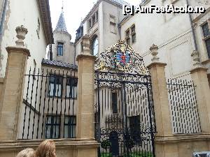 [P04] Palatul ducal si stema reprezentativa » foto by damiza
 - 
<span class="allrVoted glyphicon glyphicon-heart hidden" id="av513872"></span>
<a class="m-l-10 hidden" id="sv513872" onclick="voting_Foto_DelVot(,513872,3489)" role="button">șterge vot <span class="glyphicon glyphicon-remove"></span></a>
<a id="v9513872" class=" c-red"  onclick="voting_Foto_SetVot(513872)" role="button"><span class="glyphicon glyphicon-heart-empty"></span> <b>LIKE</b> = Votează poza</a> <img class="hidden"  id="f513872W9" src="/imagini/loader.gif" border="0" /><span class="AjErrMes hidden" id="e513872ErM"></span>