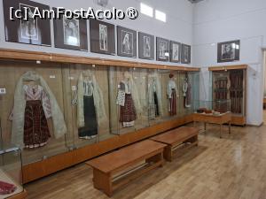 [P18] Muzeul de Artă Populară Constanța, Etaj, a treia sală » foto by mprofeanu
 - 
<span class="allrVoted glyphicon glyphicon-heart hidden" id="av1522671"></span>
<a class="m-l-10 hidden" id="sv1522671" onclick="voting_Foto_DelVot(,1522671,3496)" role="button">șterge vot <span class="glyphicon glyphicon-remove"></span></a>
<a id="v91522671" class=" c-red"  onclick="voting_Foto_SetVot(1522671)" role="button"><span class="glyphicon glyphicon-heart-empty"></span> <b>LIKE</b> = Votează poza</a> <img class="hidden"  id="f1522671W9" src="/imagini/loader.gif" border="0" /><span class="AjErrMes hidden" id="e1522671ErM"></span>