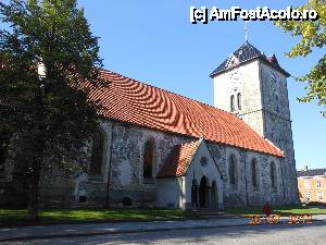 [P19] Trondheim - Vår Frue Kirke, Biserica Doamnei Noastre, evanghelică.  » foto by iulianic
 - 
<span class="allrVoted glyphicon glyphicon-heart hidden" id="av486991"></span>
<a class="m-l-10 hidden" id="sv486991" onclick="voting_Foto_DelVot(,486991,3499)" role="button">șterge vot <span class="glyphicon glyphicon-remove"></span></a>
<a id="v9486991" class=" c-red"  onclick="voting_Foto_SetVot(486991)" role="button"><span class="glyphicon glyphicon-heart-empty"></span> <b>LIKE</b> = Votează poza</a> <img class="hidden"  id="f486991W9" src="/imagini/loader.gif" border="0" /><span class="AjErrMes hidden" id="e486991ErM"></span>