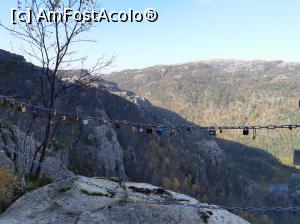 [P05] Lăcățelele dragostei de pe Preikestolen.  » foto by alinaro
 - 
<span class="allrVoted glyphicon glyphicon-heart hidden" id="av1034640"></span>
<a class="m-l-10 hidden" id="sv1034640" onclick="voting_Foto_DelVot(,1034640,3499)" role="button">șterge vot <span class="glyphicon glyphicon-remove"></span></a>
<a id="v91034640" class=" c-red"  onclick="voting_Foto_SetVot(1034640)" role="button"><span class="glyphicon glyphicon-heart-empty"></span> <b>LIKE</b> = Votează poza</a> <img class="hidden"  id="f1034640W9" src="/imagini/loader.gif" border="0" /><span class="AjErrMes hidden" id="e1034640ErM"></span>