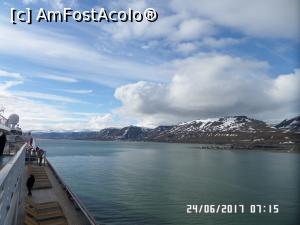 [P18] În depărtare se distinge Longyearbyen » foto by Alina53
 - 
<span class="allrVoted glyphicon glyphicon-heart hidden" id="av989757"></span>
<a class="m-l-10 hidden" id="sv989757" onclick="voting_Foto_DelVot(,989757,3499)" role="button">șterge vot <span class="glyphicon glyphicon-remove"></span></a>
<a id="v9989757" class=" c-red"  onclick="voting_Foto_SetVot(989757)" role="button"><span class="glyphicon glyphicon-heart-empty"></span> <b>LIKE</b> = Votează poza</a> <img class="hidden"  id="f989757W9" src="/imagini/loader.gif" border="0" /><span class="AjErrMes hidden" id="e989757ErM"></span>