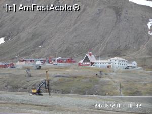 [P36] Micuța biserică de lemn din Longyearbyen » foto by Alina53
 - 
<span class="allrVoted glyphicon glyphicon-heart hidden" id="av989792"></span>
<a class="m-l-10 hidden" id="sv989792" onclick="voting_Foto_DelVot(,989792,3499)" role="button">șterge vot <span class="glyphicon glyphicon-remove"></span></a>
<a id="v9989792" class=" c-red"  onclick="voting_Foto_SetVot(989792)" role="button"><span class="glyphicon glyphicon-heart-empty"></span> <b>LIKE</b> = Votează poza</a> <img class="hidden"  id="f989792W9" src="/imagini/loader.gif" border="0" /><span class="AjErrMes hidden" id="e989792ErM"></span>