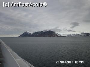 [P08] Ajungem în lumea arctică » foto by Alina53
 - 
<span class="allrVoted glyphicon glyphicon-heart hidden" id="av989746"></span>
<a class="m-l-10 hidden" id="sv989746" onclick="voting_Foto_DelVot(,989746,3499)" role="button">șterge vot <span class="glyphicon glyphicon-remove"></span></a>
<a id="v9989746" class=" c-red"  onclick="voting_Foto_SetVot(989746)" role="button"><span class="glyphicon glyphicon-heart-empty"></span> <b>LIKE</b> = Votează poza</a> <img class="hidden"  id="f989746W9" src="/imagini/loader.gif" border="0" /><span class="AjErrMes hidden" id="e989746ErM"></span>