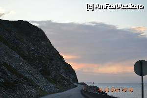 [P03] Drumul spre Cap Nord pe marginea fiordului » foto by sigcristina
 - 
<span class="allrVoted glyphicon glyphicon-heart hidden" id="av433386"></span>
<a class="m-l-10 hidden" id="sv433386" onclick="voting_Foto_DelVot(,433386,3499)" role="button">șterge vot <span class="glyphicon glyphicon-remove"></span></a>
<a id="v9433386" class=" c-red"  onclick="voting_Foto_SetVot(433386)" role="button"><span class="glyphicon glyphicon-heart-empty"></span> <b>LIKE</b> = Votează poza</a> <img class="hidden"  id="f433386W9" src="/imagini/loader.gif" border="0" /><span class="AjErrMes hidden" id="e433386ErM"></span>