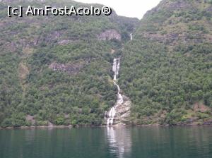 [P19] Cascada Vălul Miresei de pe Fiordul Geiranger.  » foto by Aurici
 - 
<span class="allrVoted glyphicon glyphicon-heart hidden" id="av797812"></span>
<a class="m-l-10 hidden" id="sv797812" onclick="voting_Foto_DelVot(,797812,3499)" role="button">șterge vot <span class="glyphicon glyphicon-remove"></span></a>
<a id="v9797812" class=" c-red"  onclick="voting_Foto_SetVot(797812)" role="button"><span class="glyphicon glyphicon-heart-empty"></span> <b>LIKE</b> = Votează poza</a> <img class="hidden"  id="f797812W9" src="/imagini/loader.gif" border="0" /><span class="AjErrMes hidden" id="e797812ErM"></span>