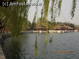 [P16] Beijing, Parcul Behai, Pavilioanele 5 Dragoni » foto by mprofeanu
 - 
<span class="allrVoted glyphicon glyphicon-heart hidden" id="av736626"></span>
<a class="m-l-10 hidden" id="sv736626" onclick="voting_Foto_DelVot(,736626,3501)" role="button">șterge vot <span class="glyphicon glyphicon-remove"></span></a>
<a id="v9736626" class=" c-red"  onclick="voting_Foto_SetVot(736626)" role="button"><span class="glyphicon glyphicon-heart-empty"></span> <b>LIKE</b> = Votează poza</a> <img class="hidden"  id="f736626W9" src="/imagini/loader.gif" border="0" /><span class="AjErrMes hidden" id="e736626ErM"></span>