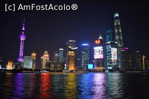 [P02] Skyline Shanghai seara » foto by AZE
 - 
<span class="allrVoted glyphicon glyphicon-heart hidden" id="av843151"></span>
<a class="m-l-10 hidden" id="sv843151" onclick="voting_Foto_DelVot(,843151,3501)" role="button">șterge vot <span class="glyphicon glyphicon-remove"></span></a>
<a id="v9843151" class=" c-red"  onclick="voting_Foto_SetVot(843151)" role="button"><span class="glyphicon glyphicon-heart-empty"></span> <b>LIKE</b> = Votează poza</a> <img class="hidden"  id="f843151W9" src="/imagini/loader.gif" border="0" /><span class="AjErrMes hidden" id="e843151ErM"></span>