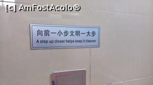 [P31] Inscriptie intr-un wc din hotel (faci un pas inainte iar toaleta ramane curata...)  » foto by AZE
 - 
<span class="allrVoted glyphicon glyphicon-heart hidden" id="av879030"></span>
<a class="m-l-10 hidden" id="sv879030" onclick="voting_Foto_DelVot(,879030,3501)" role="button">șterge vot <span class="glyphicon glyphicon-remove"></span></a>
<a id="v9879030" class=" c-red"  onclick="voting_Foto_SetVot(879030)" role="button"><span class="glyphicon glyphicon-heart-empty"></span> <b>LIKE</b> = Votează poza</a> <img class="hidden"  id="f879030W9" src="/imagini/loader.gif" border="0" /><span class="AjErrMes hidden" id="e879030ErM"></span>
