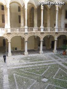 [P13] Palatul Normanni din Palermo-joi e zi de lucru pentru Parlamentul Siciliei » foto by rsimona
 - 
<span class="allrVoted glyphicon glyphicon-heart hidden" id="av276225"></span>
<a class="m-l-10 hidden" id="sv276225" onclick="voting_Foto_DelVot(,276225,3509)" role="button">șterge vot <span class="glyphicon glyphicon-remove"></span></a>
<a id="v9276225" class=" c-red"  onclick="voting_Foto_SetVot(276225)" role="button"><span class="glyphicon glyphicon-heart-empty"></span> <b>LIKE</b> = Votează poza</a> <img class="hidden"  id="f276225W9" src="/imagini/loader.gif" border="0" /><span class="AjErrMes hidden" id="e276225ErM"></span>