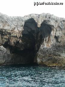 [P05] Siracusa - pestera in forma de inimioara » foto by Ioana_Ioana
 - 
<span class="allrVoted glyphicon glyphicon-heart hidden" id="av307775"></span>
<a class="m-l-10 hidden" id="sv307775" onclick="voting_Foto_DelVot(,307775,3509)" role="button">șterge vot <span class="glyphicon glyphicon-remove"></span></a>
<a id="v9307775" class=" c-red"  onclick="voting_Foto_SetVot(307775)" role="button"><span class="glyphicon glyphicon-heart-empty"></span> <b>LIKE</b> = Votează poza</a> <img class="hidden"  id="f307775W9" src="/imagini/loader.gif" border="0" /><span class="AjErrMes hidden" id="e307775ErM"></span>
